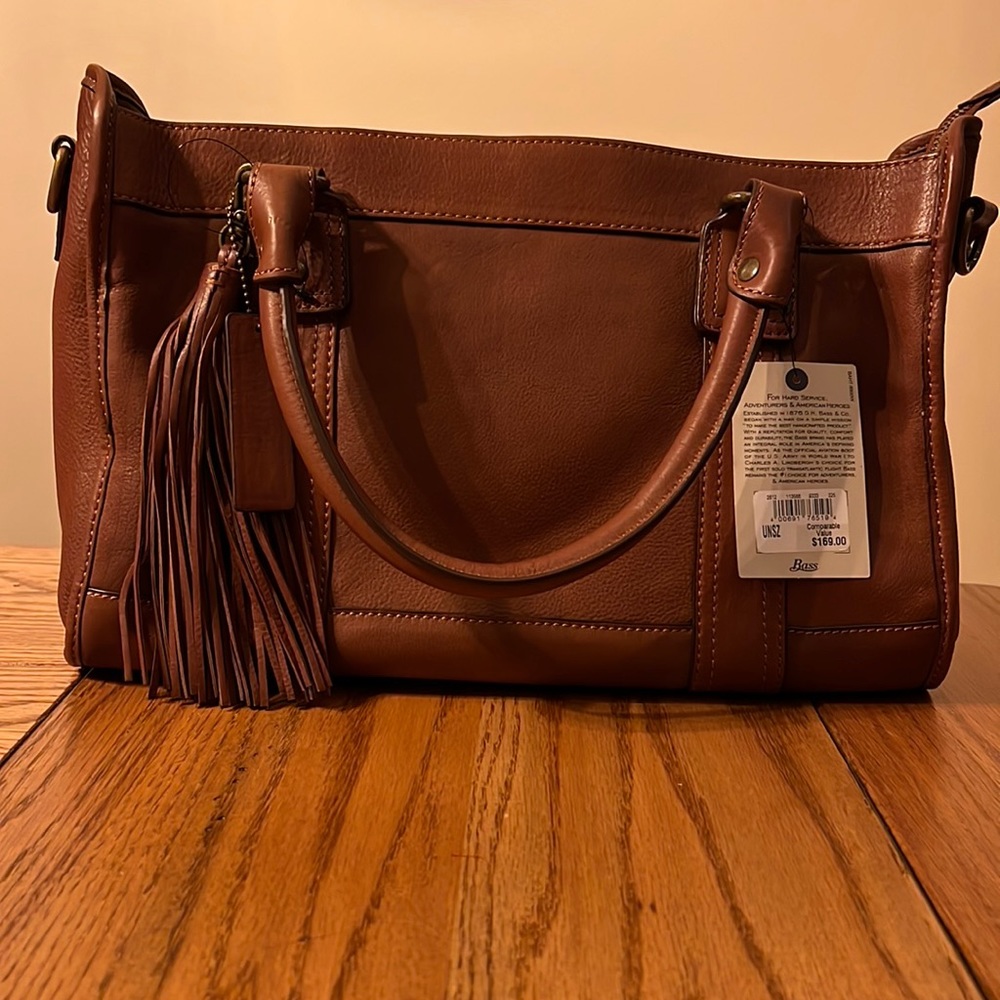 BNWT BASS LEATHER SATCHEL